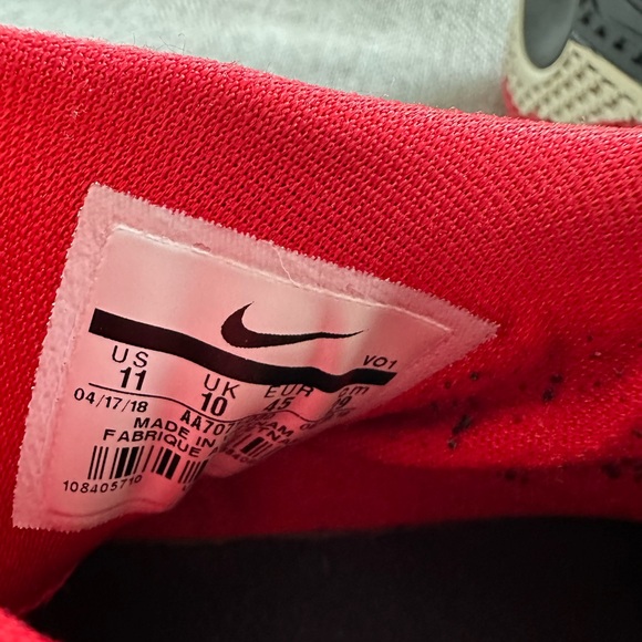 Men’s Nike Kyrie Zoom Flytrap - Picture 6 of 6